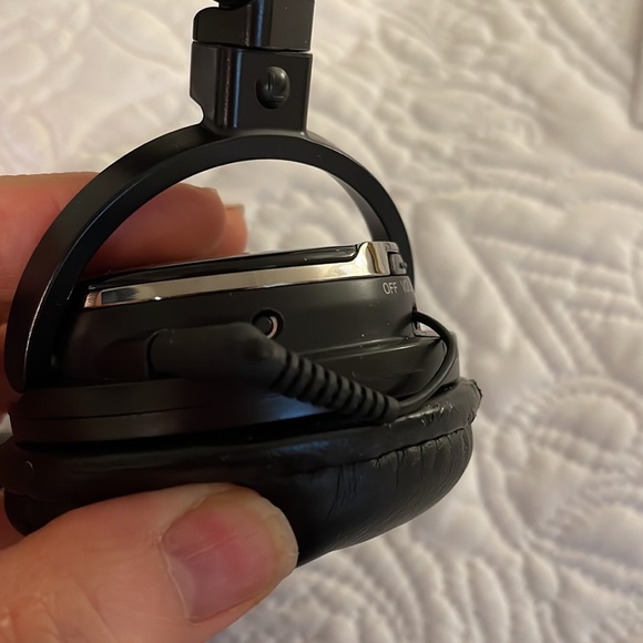 JVC headphones /retractable chord - Picture 6 of 14